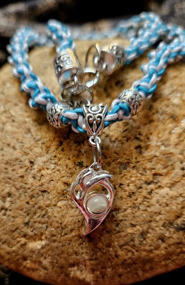 Steampunk Lover's Magnetic Heart Pendant - Image 2